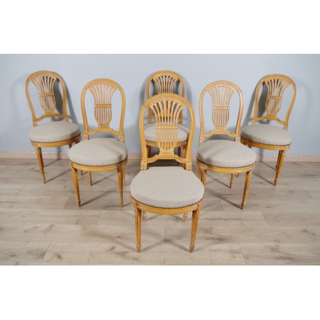 Seis sillas de estilo Luis XVI