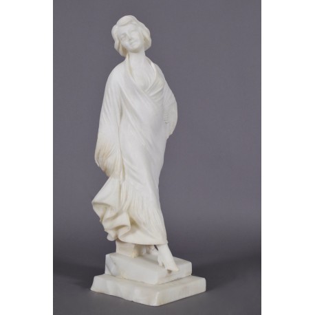 Elegante: escultura de mármol
