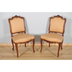 Pareja de sillas de nogal estilo Luis XV 1900