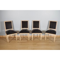 Cuatro sillas pintadas estilo Luis XVI