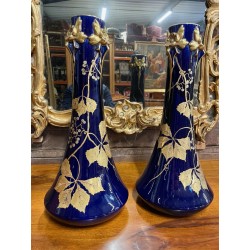 Paire de vases Art-Nouveau en porcelaine