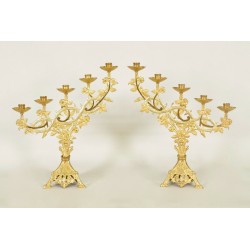 Candeleros de iglesia de bronce dorado